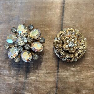 Vintage aurora borealis and Gold faux pearl Brooch Set